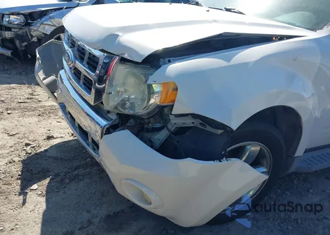 2011 Ford Escape Limited z USA, uszkodzony, nr VIN 1FMCU0EG9BKA19365